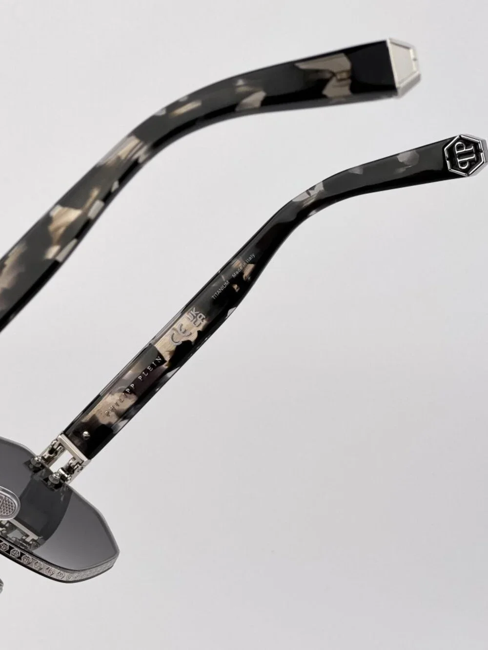 Philipp Plein Men’s Sunglasses Palladium Grey Pilot Silver Mirror SPP077V 523X